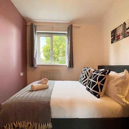 Jessica'S Place At Whitechapel Лондон Екстериор снимка