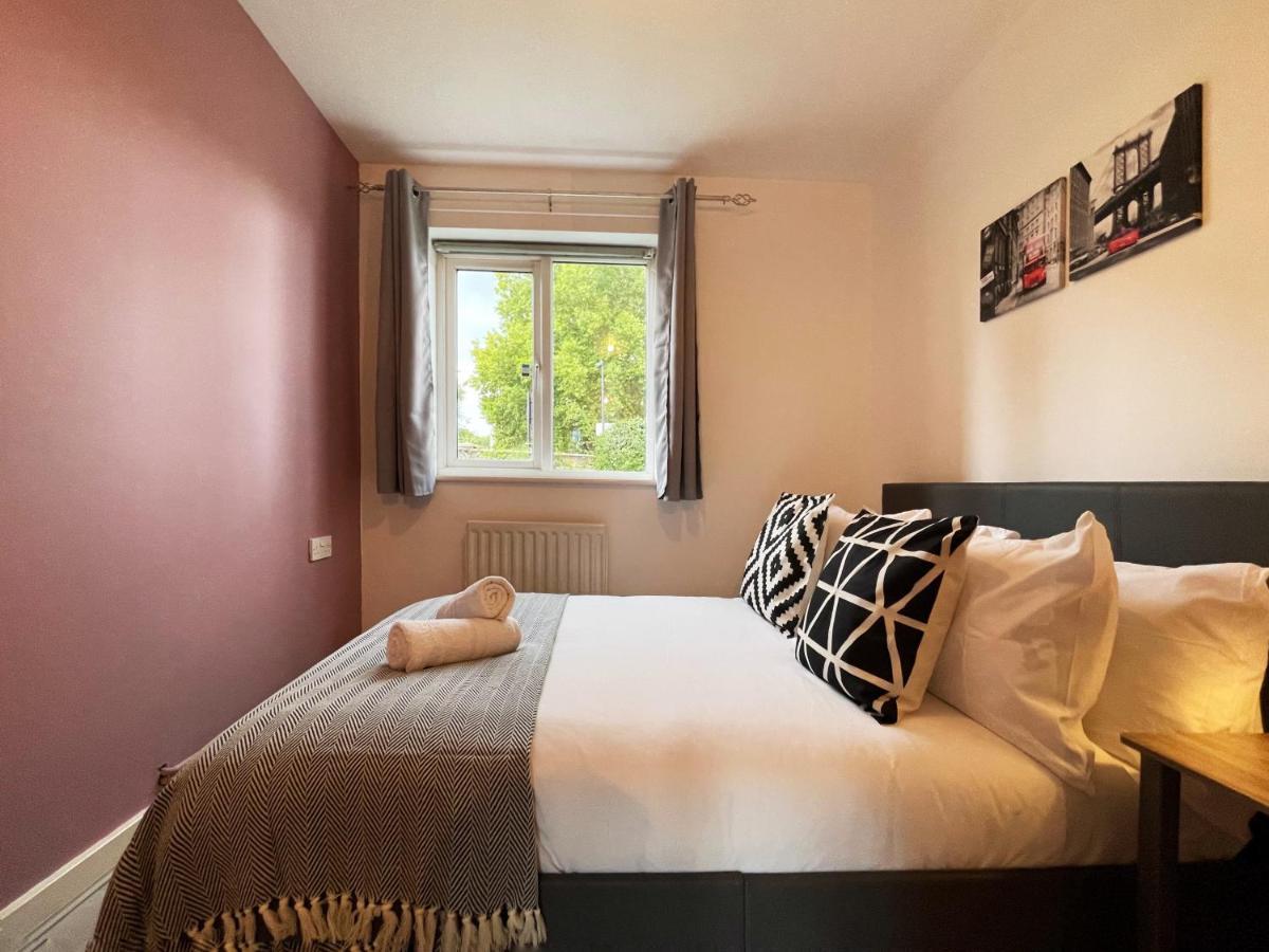 Jessica'S Place At Whitechapel Лондон Екстериор снимка
